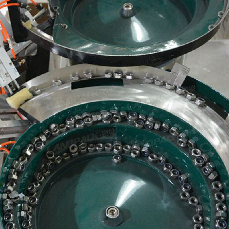 High Quality Hardware Screws Counting Packing Machine With 3 Vibrate Feeder