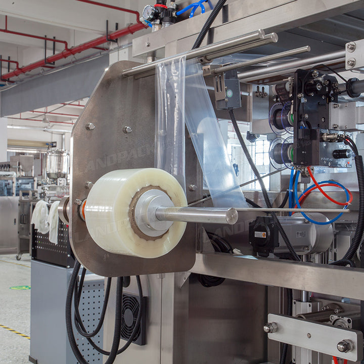 Single Lane Paste Sachet Packing Machine Shaped Pouch Packaging Machine