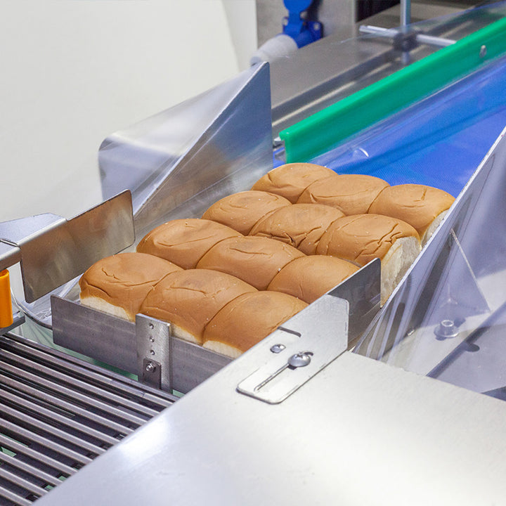 Automatic Bread Wrapping Machine With Three servos & nitrogen filling