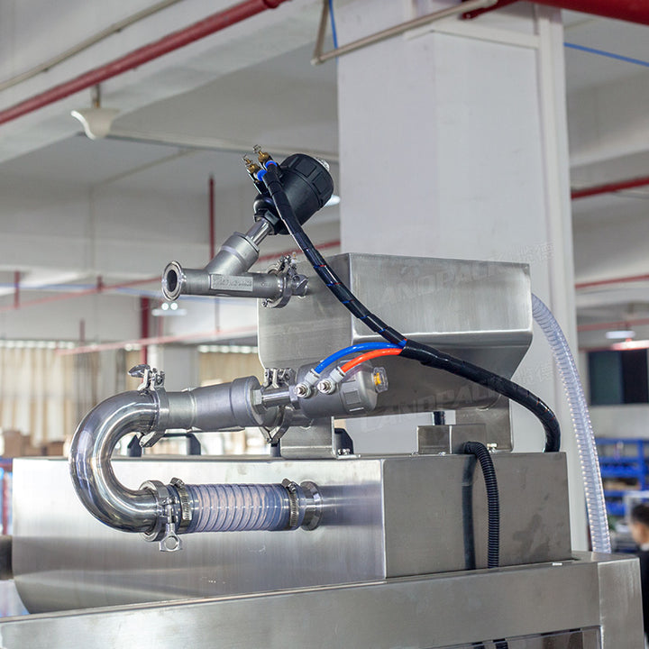 Automatic Liquid Bottle Filling Capping Lebeling Line