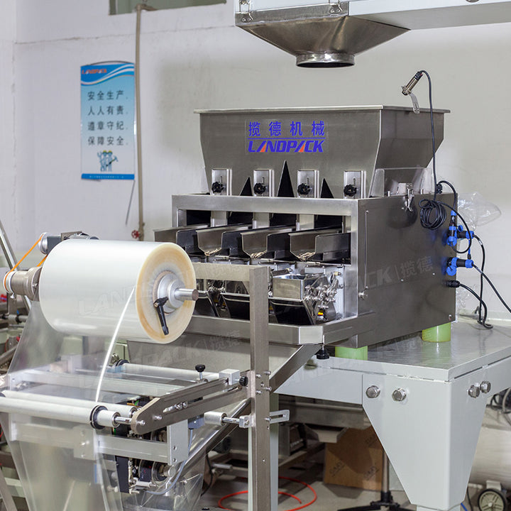 High Precision Linear Weighing Packing Machine For Nut Cashew Beans