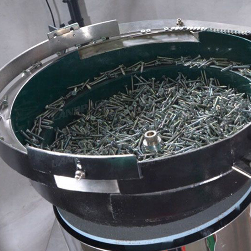 High Quality Hardware Screws Counting Packing Machine With 3 Vibrate Feeder