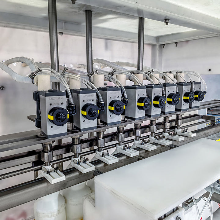 Fully Automatic Corrosive Chemical Liquid Filling Capping Labeling Machine Line