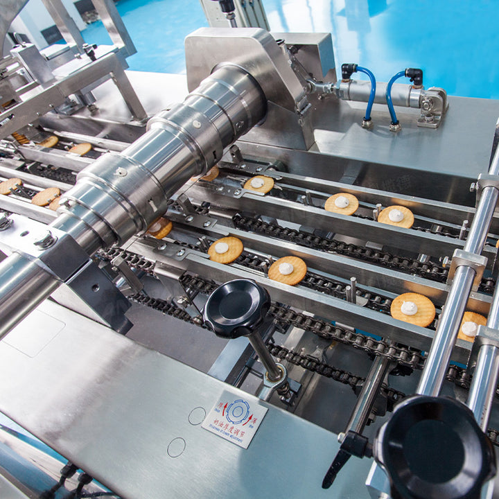 Automatic Sandwich Biscuits Packing Machine With Cream Injector