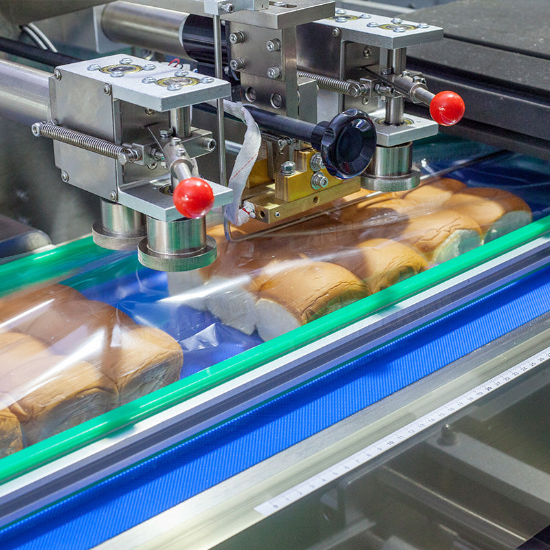 Automatic Bread Wrapping Machine With Three servos & nitrogen filling