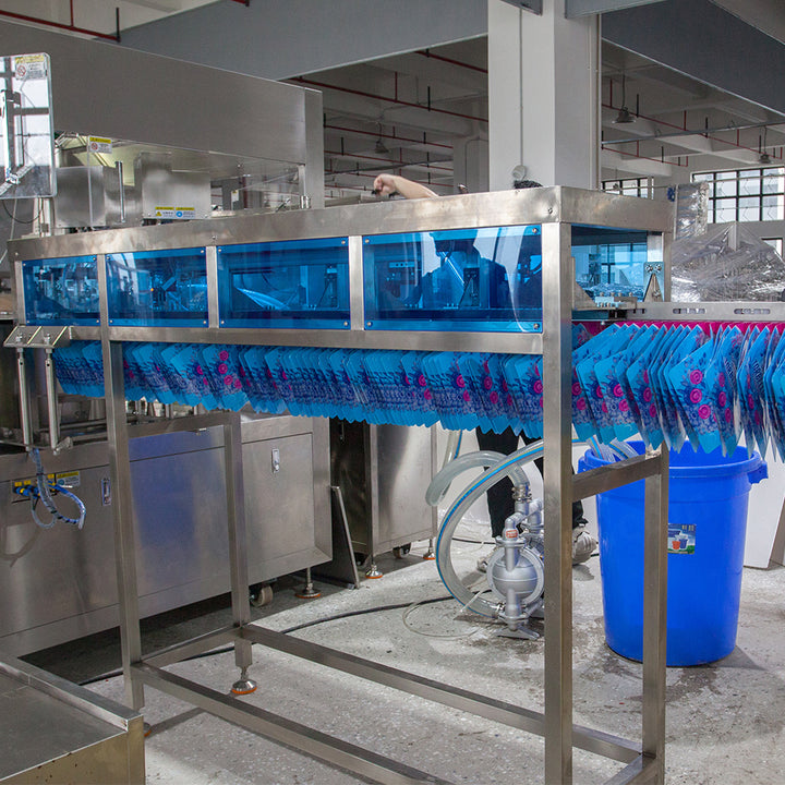Automatic Liquid Detergent Spout Pouch Filling and Capping Machine