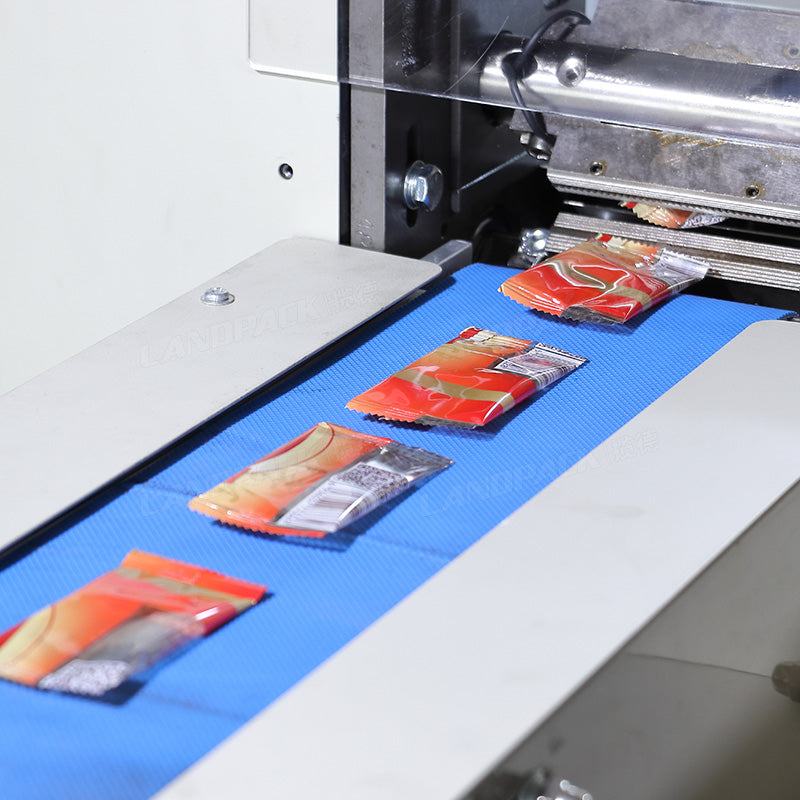 Automatic Candy Toffee Feeding Packing Line Caramel Marshmallow Wrapping Pakcing Machine