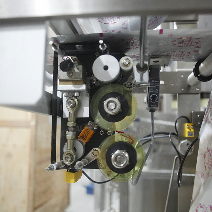 Automatic Silica Gel 3 Sides Sealing Sachet Packing Machine