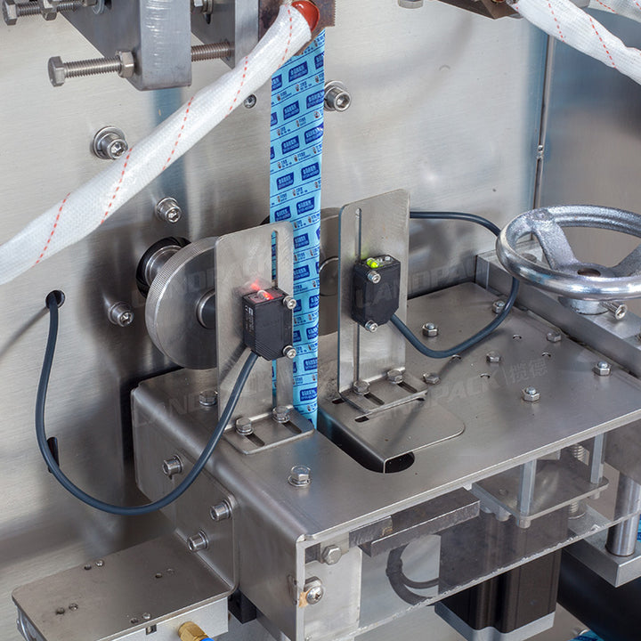 Fully Automatic Vertical Desiccant Silica Gel Sachet Packaging Machine