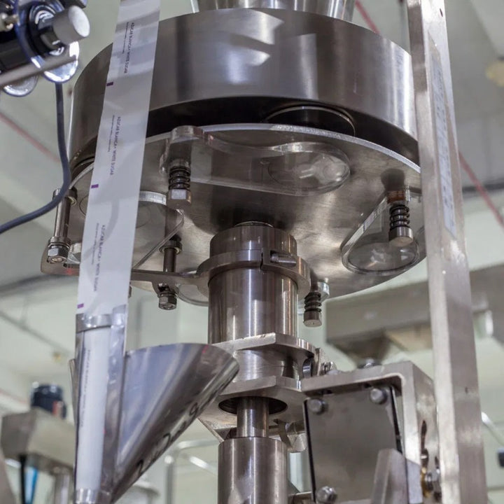 Automatic Fine Granule Snus Chewing Tobacco VFFS Packing Machine