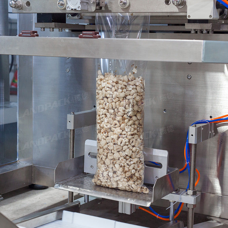 Automatic Nut Cashew Vertical Packaging Machine With Linear Weigher