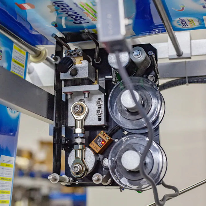 Automatic Detergent Powder Pouch Filling and Sealing Packing System with Four VFFS Machines