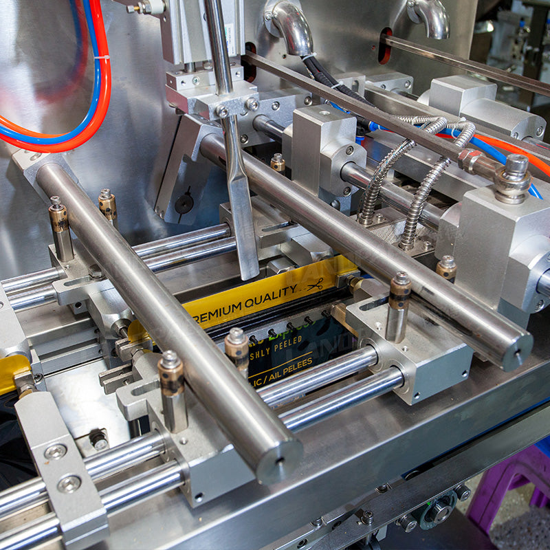 Automatic Garlic / Frozen Food Premade Bag Packaging Machine