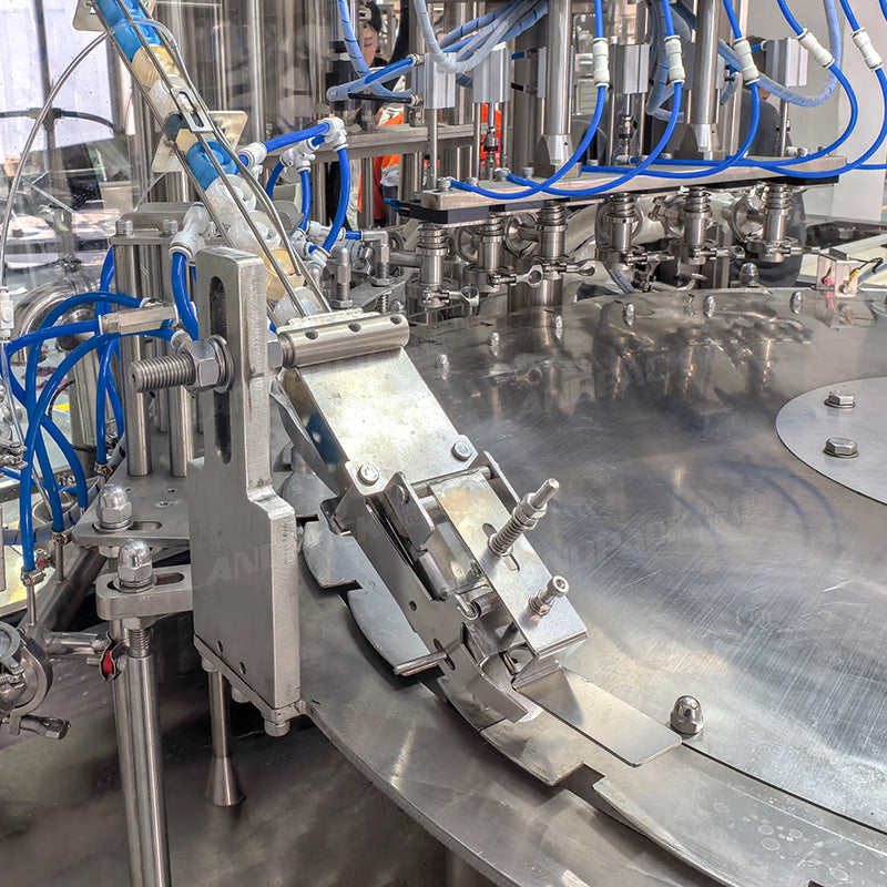 Spout Pouch Filling Capping Machine With CIP and Pouch Feeding System