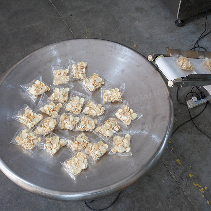 Automatic Multi Heads Weigher Packing Machine Popcorn Snack Puffed Food Vertical Packing Machine