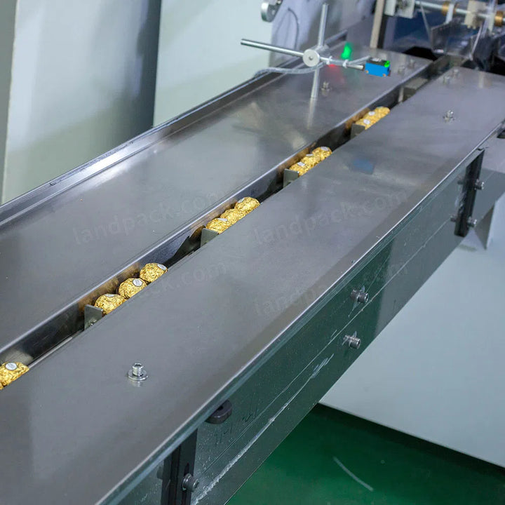 Automatic Candy Gummy Horizontal Flow Wrap Machine Pillow Packing Machine