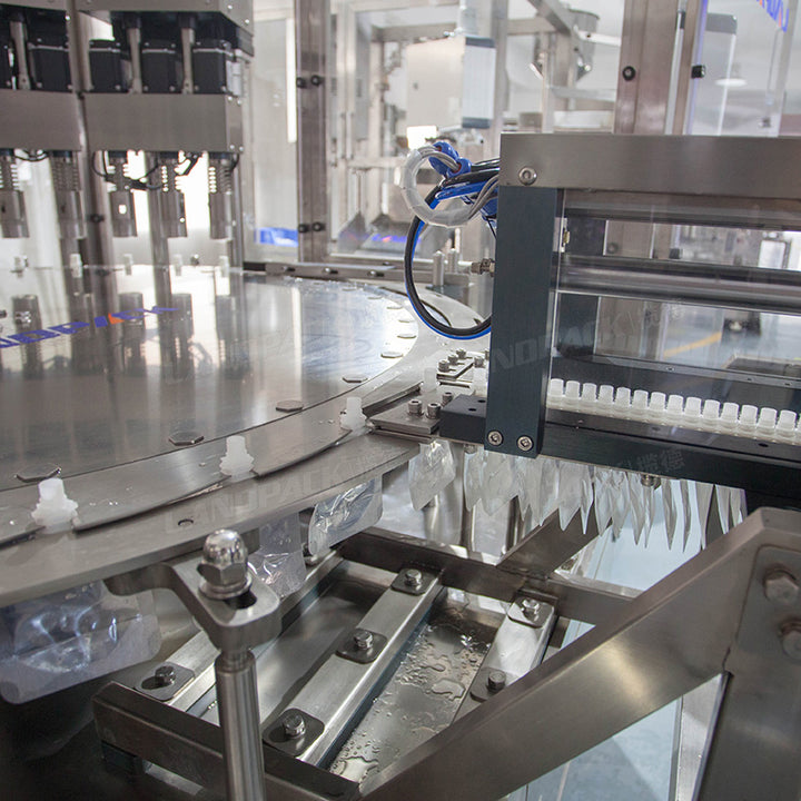 Automatic 6 Heads Spout Pouch Filling Capping Machine for Puree Sauce Fruit Juice