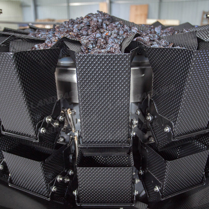 Automatic Dry Fruits Strawberry Granule Vertical Vffs Weighing and Packing Machine