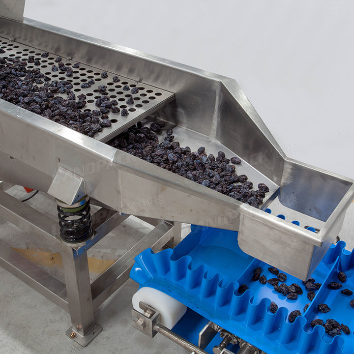 Automatic Dry Fruits Strawberry Vertical Weighing and Packing Machine