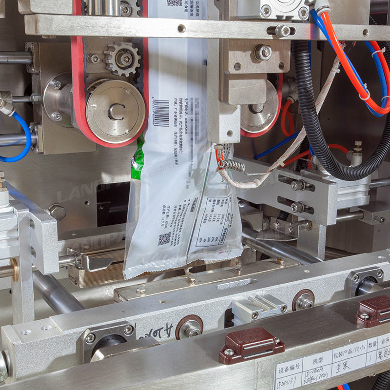 Automatic Dry Fruits Strawberry Vertical Weighing and Packing Machine