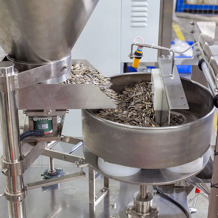 Fully Automatic Measuring Cup Silica Gel Vertical Form Fill Seal Packing Machine