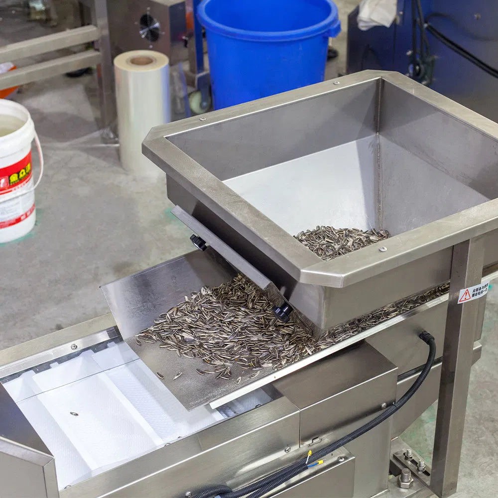 Automatic Granule Snack Sunflower Seed Nuts Vertical Packing Machine
