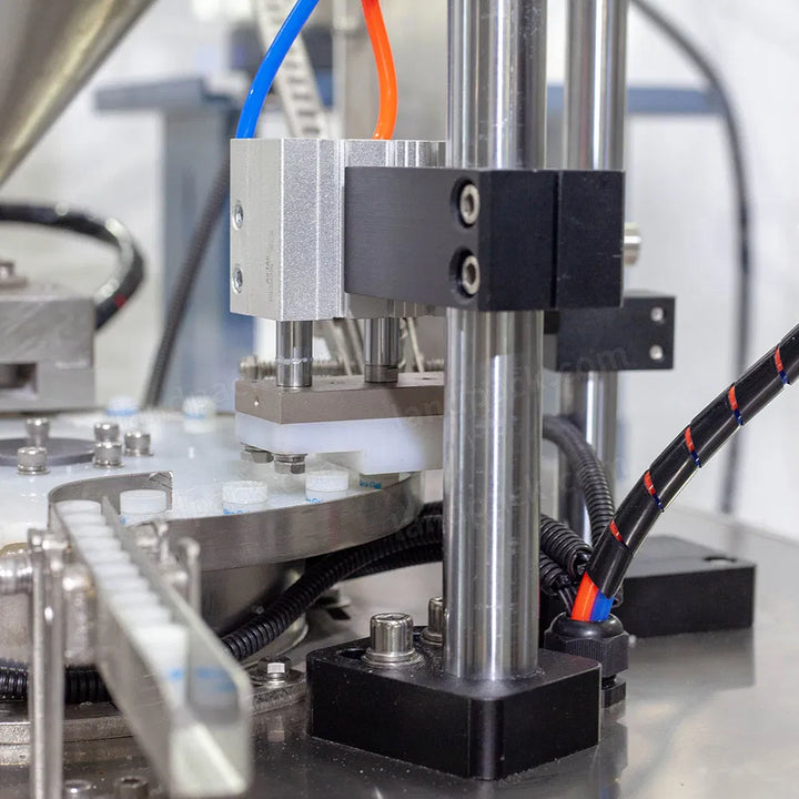 Automatic Fine Particle Silica Gel Desiccant Bottle Filling Capping Machine
